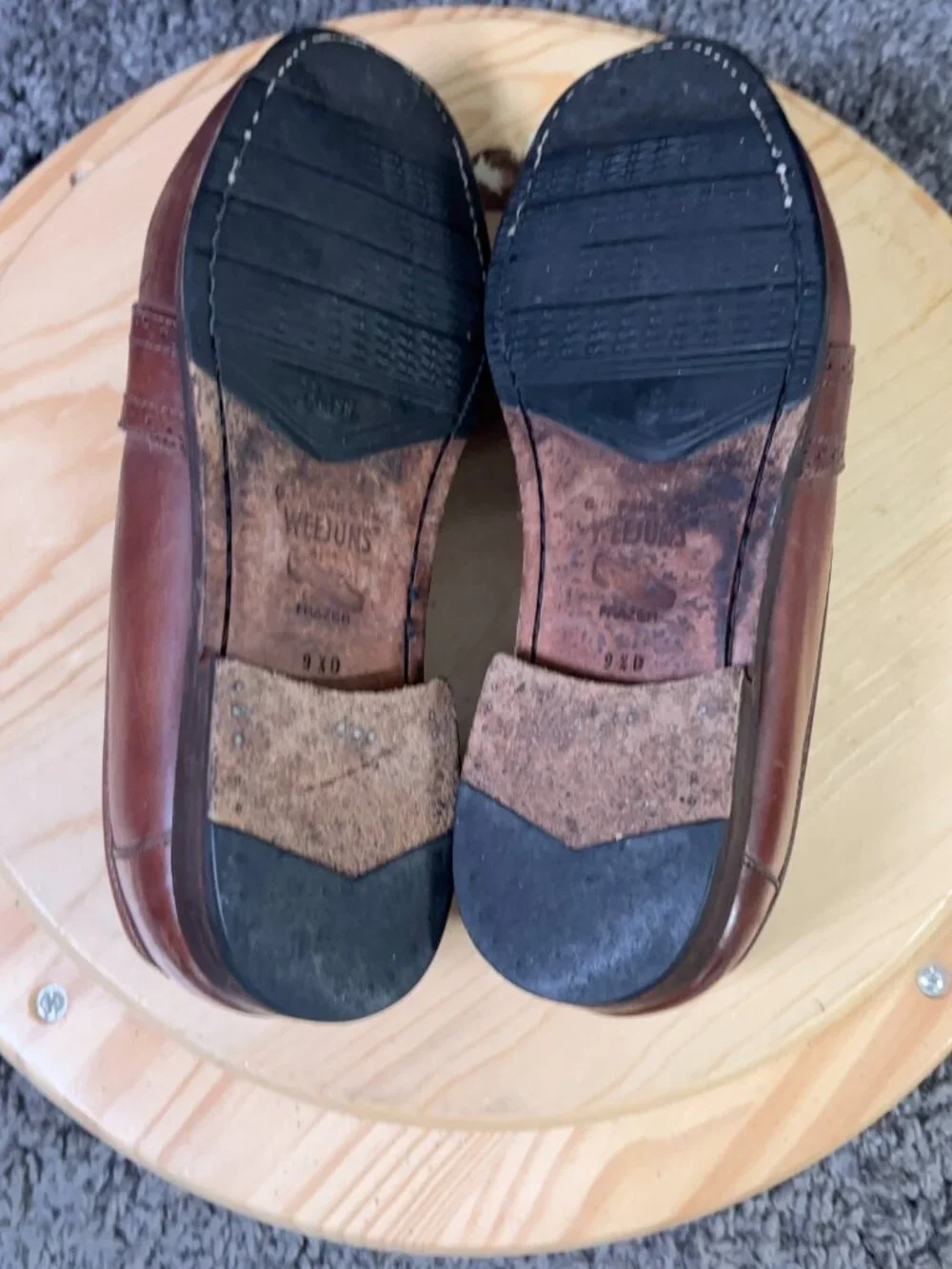 GH Bass Weejuns Loafers Frazier Men Size 9.5 Brown Leather Slip On Kiltie Tassle